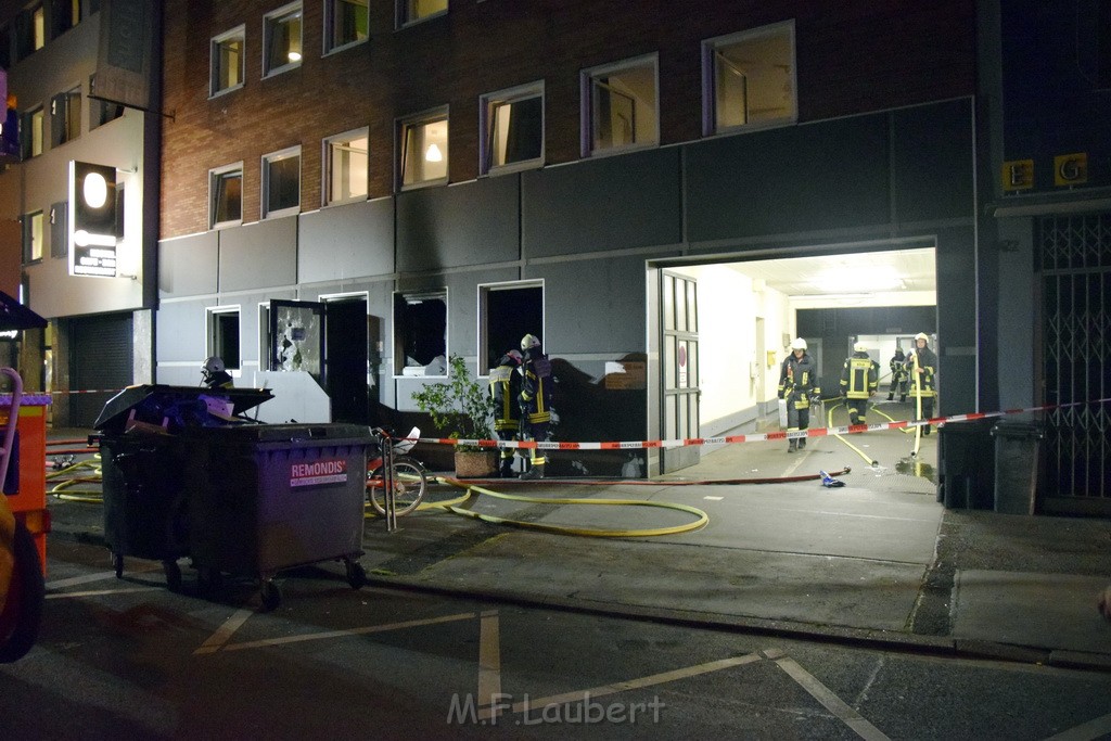 Feuer 2 Koeln Altstadt Nord Marzellenstr P10.JPG - Miklos Laubert